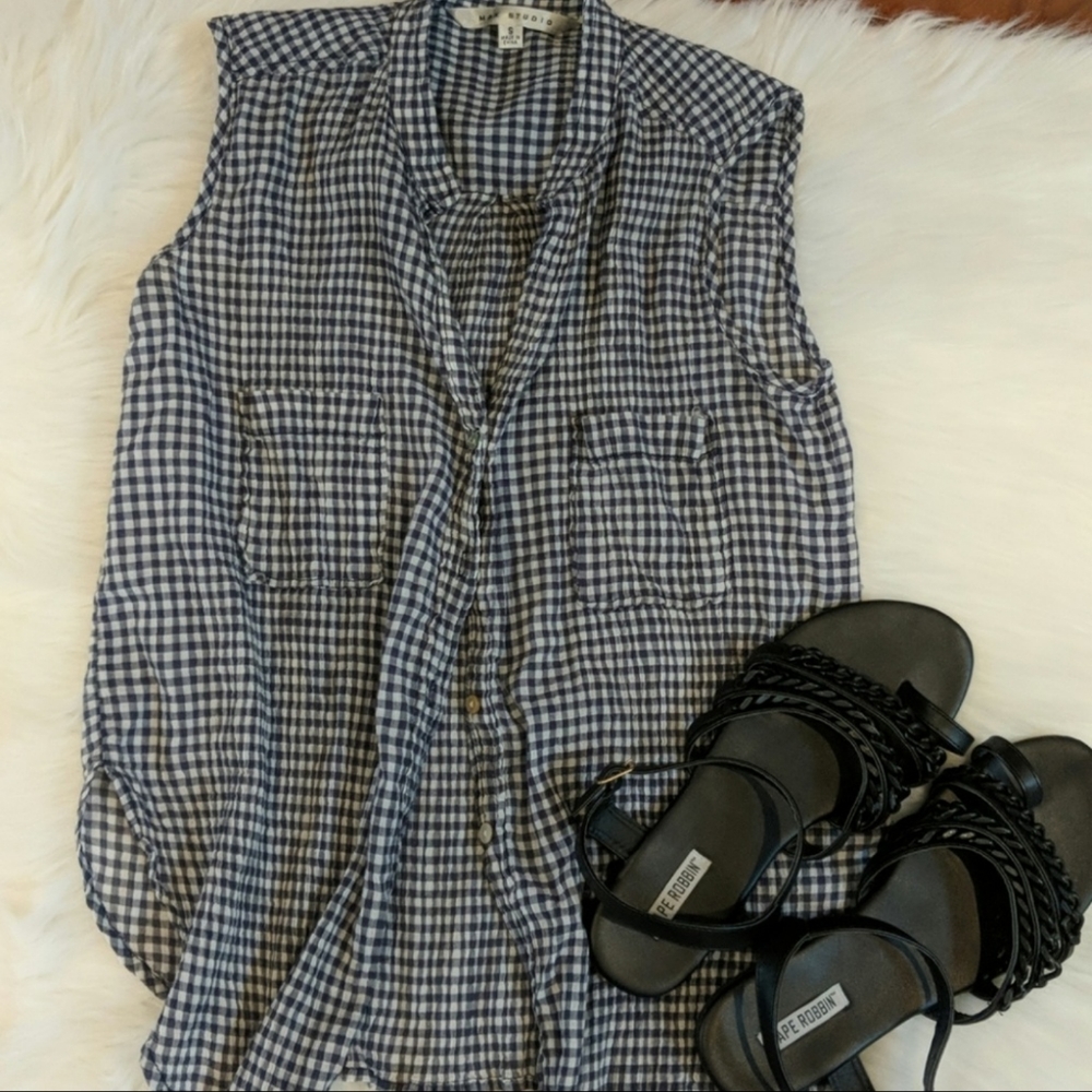 ⭐ Max Studio Button Top